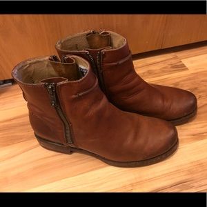 Frye Veronica Sean Short Boots Size 7.5